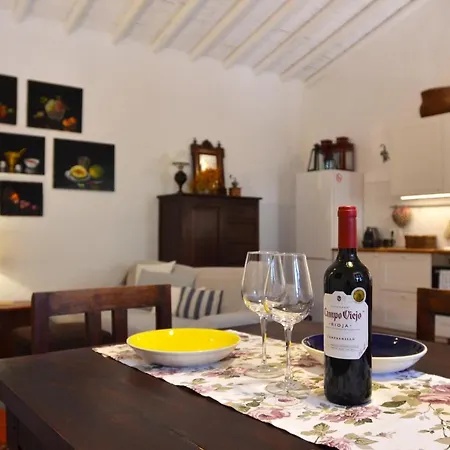 Olivas - Unique With Heated Pool Holiday home *