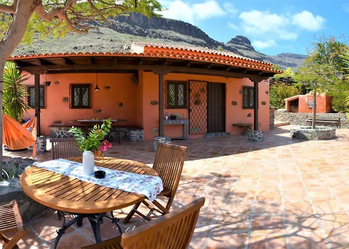 Дом отдыха Olivas - Unique With Heated Pool *