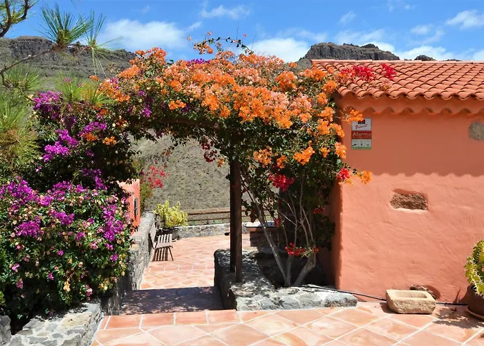 Дом отдыха Olivas - Unique With Heated Pool *