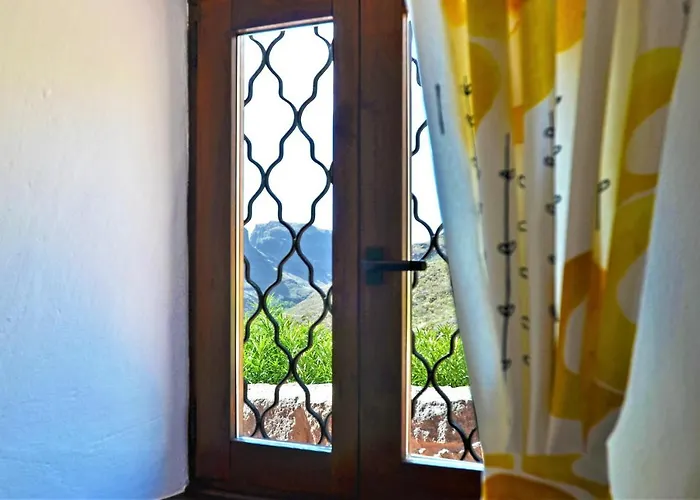 Olivas - Unique With Heated Pool Дом отдыха