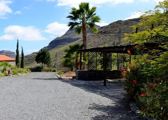 Olivas - Unique With Heated Pool *